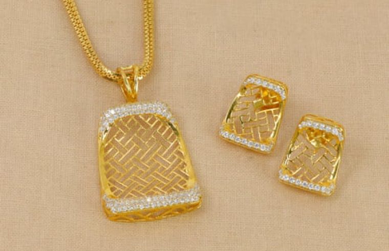 22kt-modish-mesh-gold-pendant-for-women-205vg2195-205vg2195-81vh5528